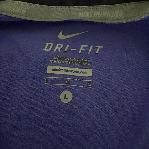 Nike Running Drifit Purple Quarter Zip - Picture 2 of 2